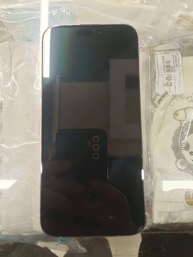 Apple iPhone 15 Pro Max 2