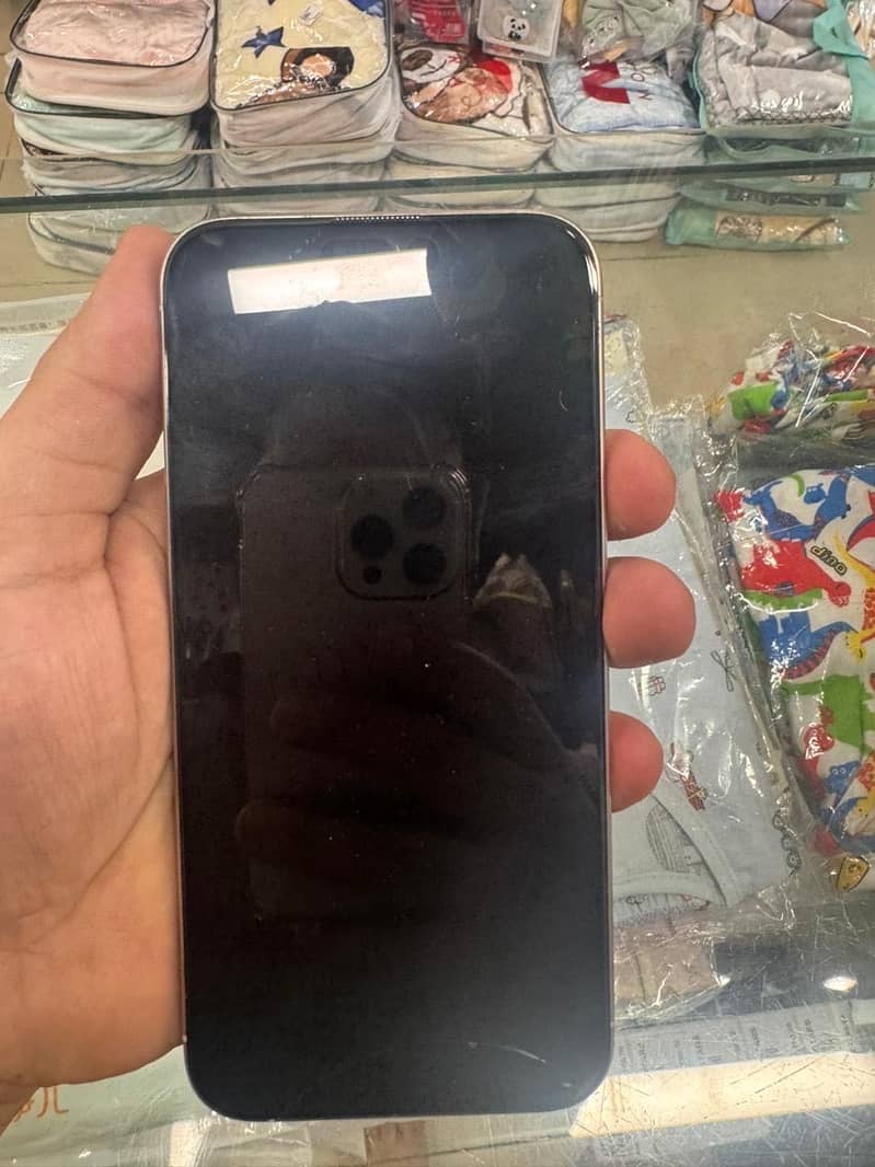 Apple iPhone 15 Pro Max 5