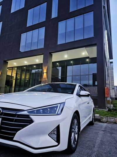Hyundai Elantra 2021