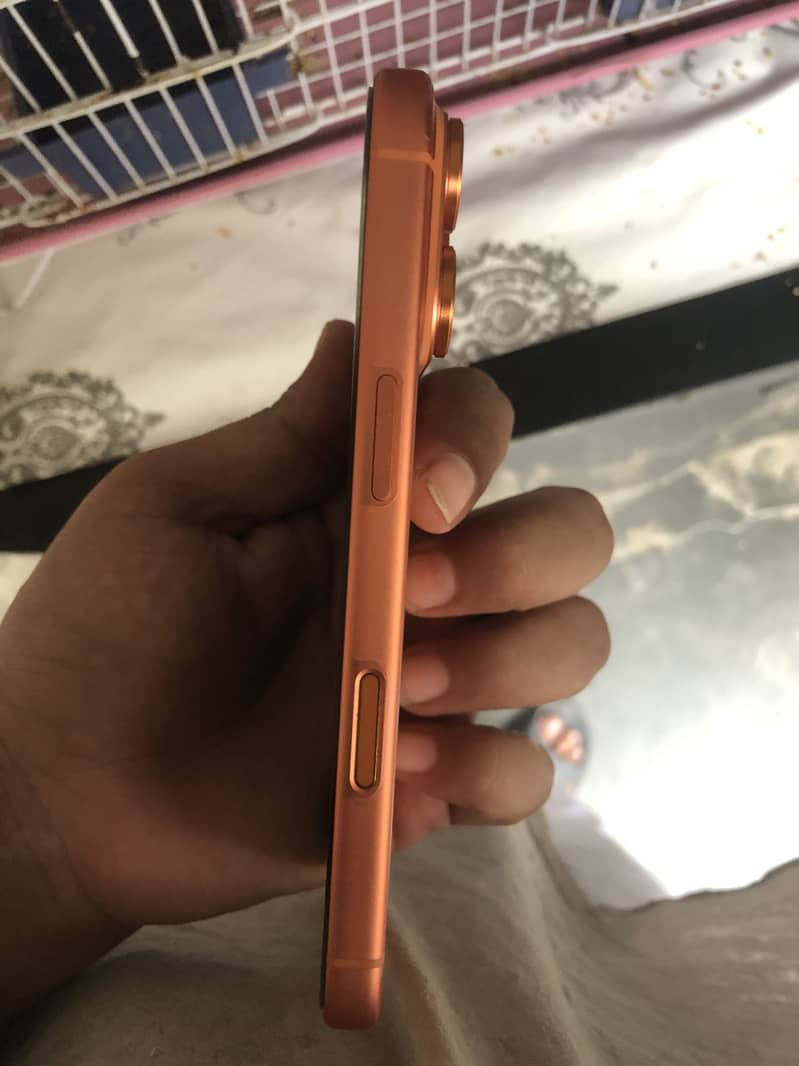 Apple iPhone 17 Pro 4