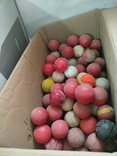 Used Cricket Balls 100+