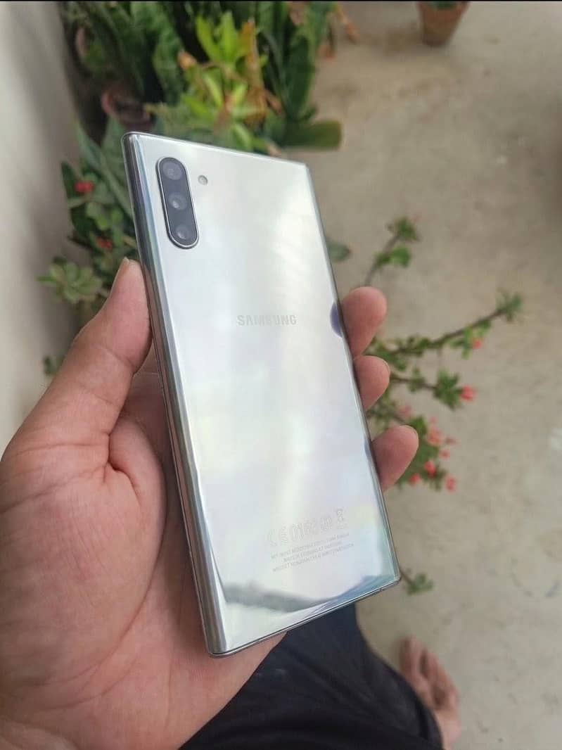 Galaxy Note 10 Plus 11