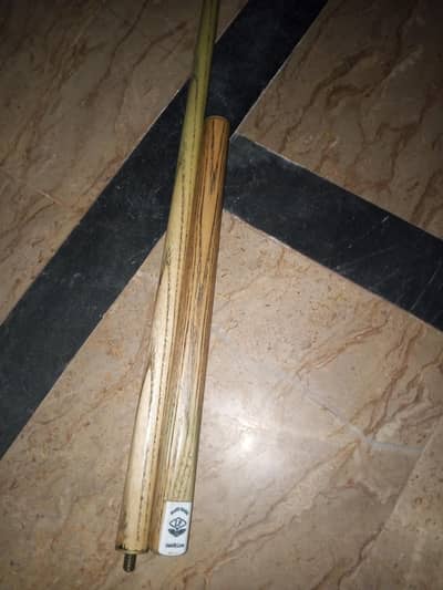 Cue for Sale – Good Condition