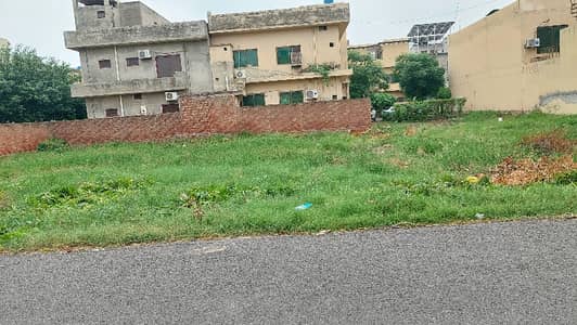 3 Marla Plot For Sale