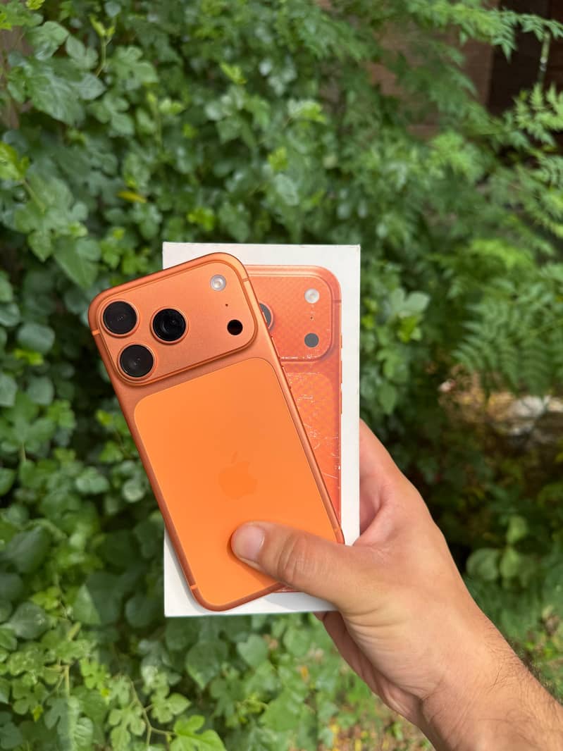 Apple iPhone 17 Pro 0