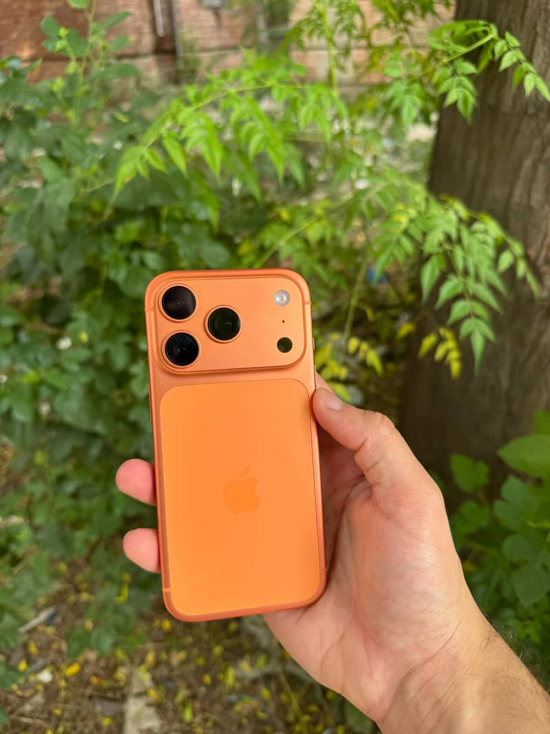 Apple iPhone 17 Pro 1