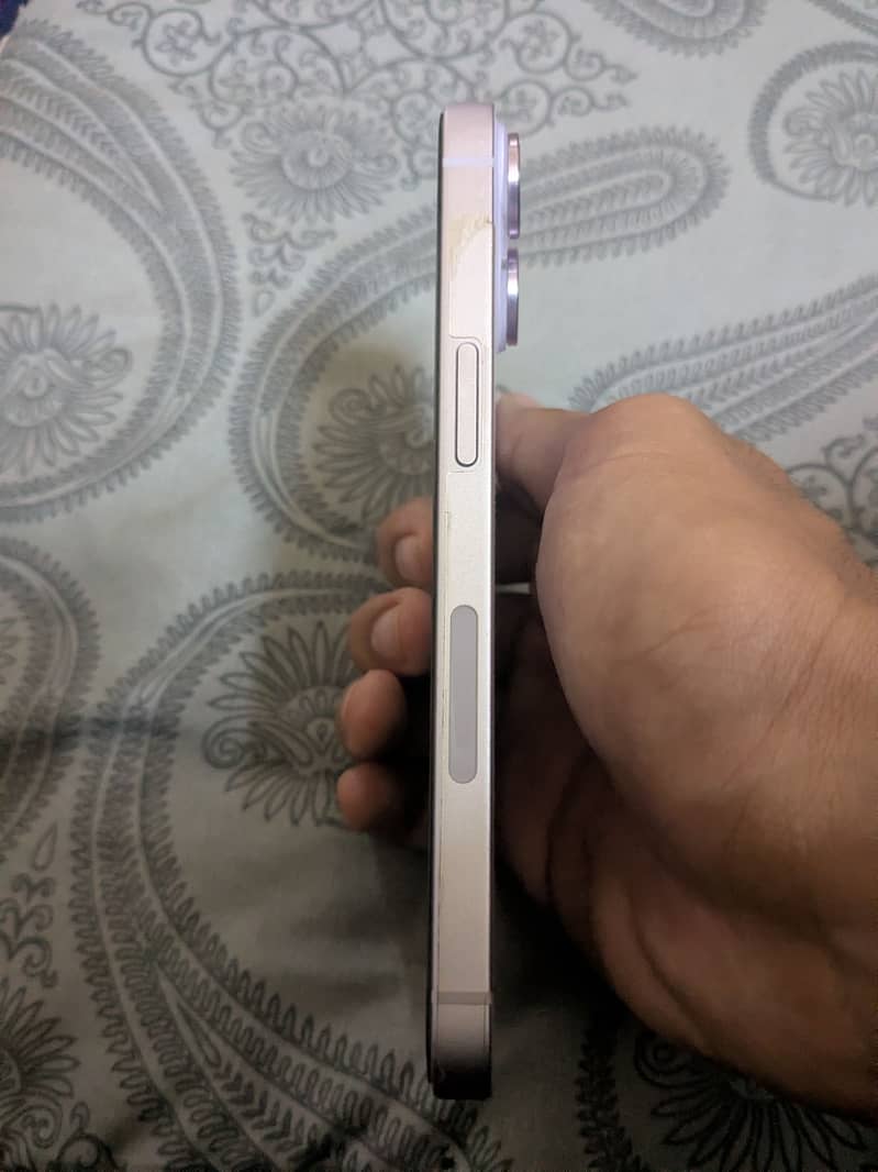 Apple iPhone 14 2
