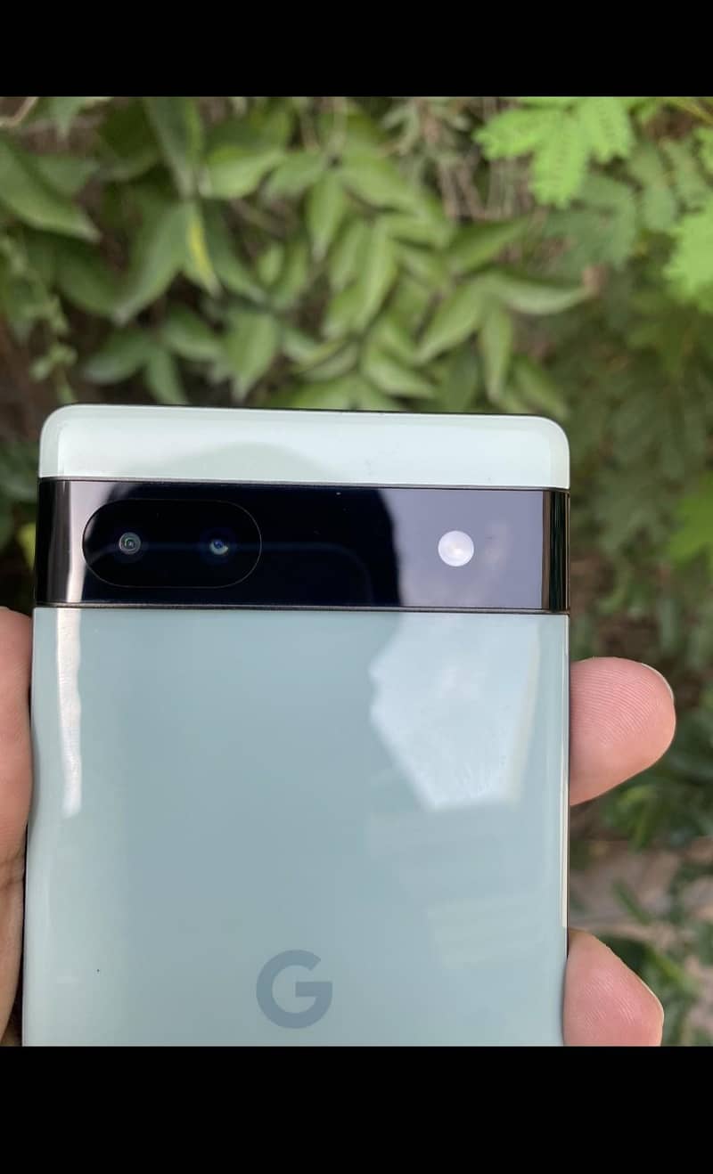 Google Pixel 6a 1