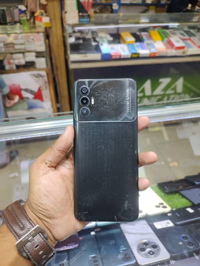 techno spark 8 pro