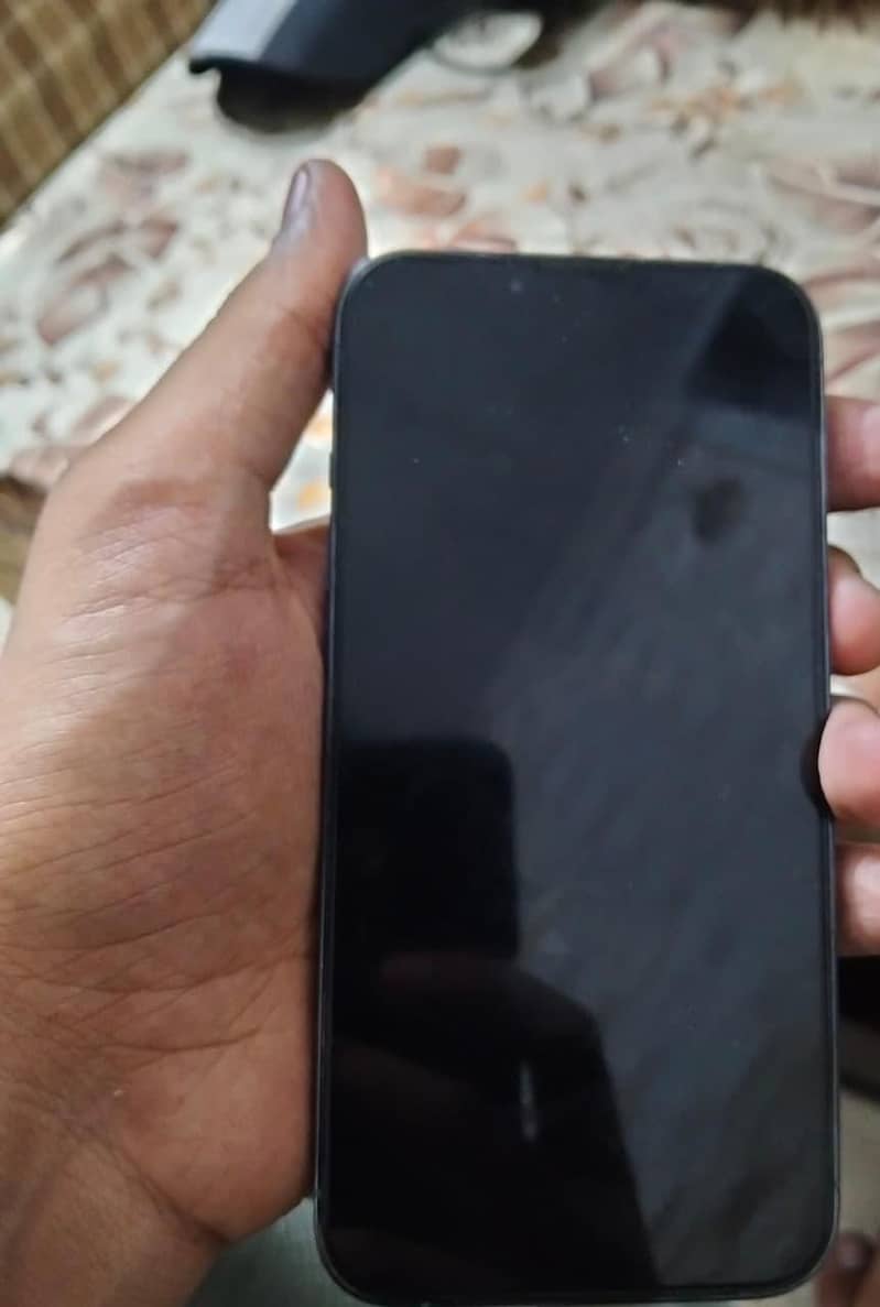 Apple iPhone 13 Pro 2