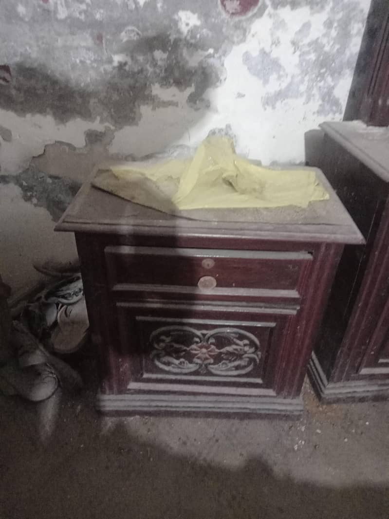 Dressing table 1