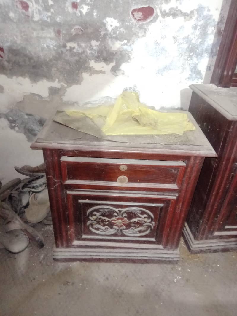 Dressing table 2