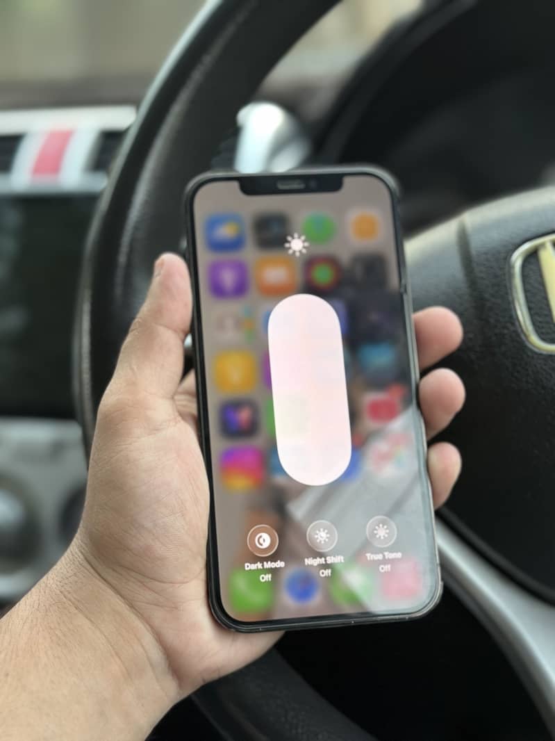 Apple iPhone 12 Pro 2