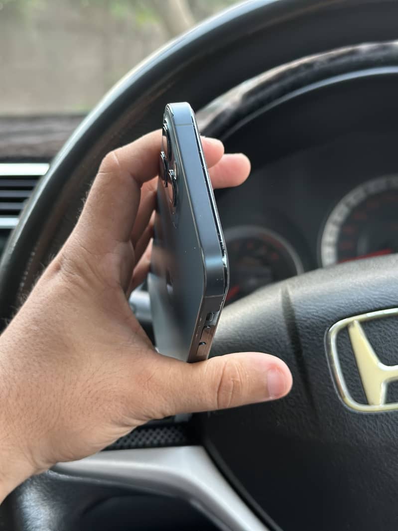 Apple iPhone 12 Pro 4