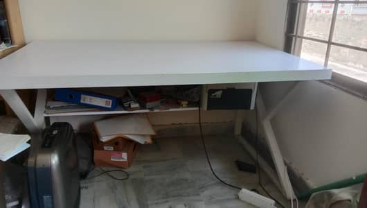 Executive Rest Office Chair and Office table