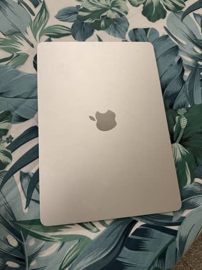 MacBook Air- M4- 13 inch