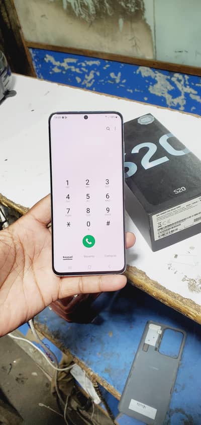 All mobiles and screens available