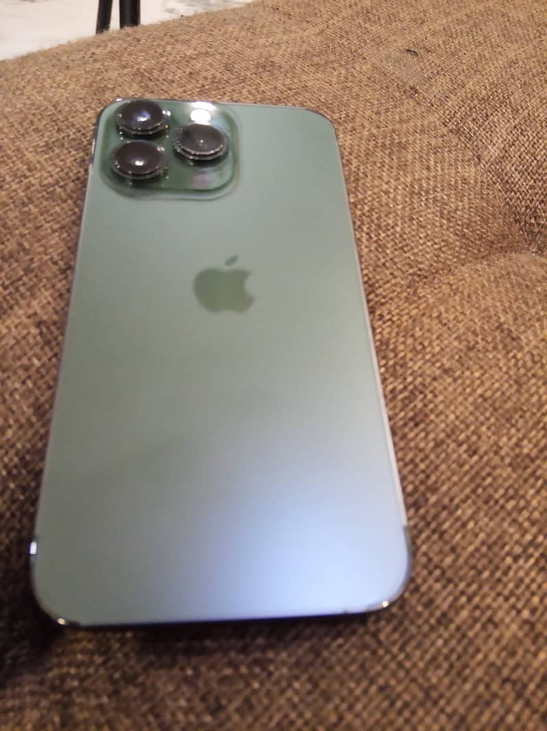 Apple iPhone 13 Pro 3