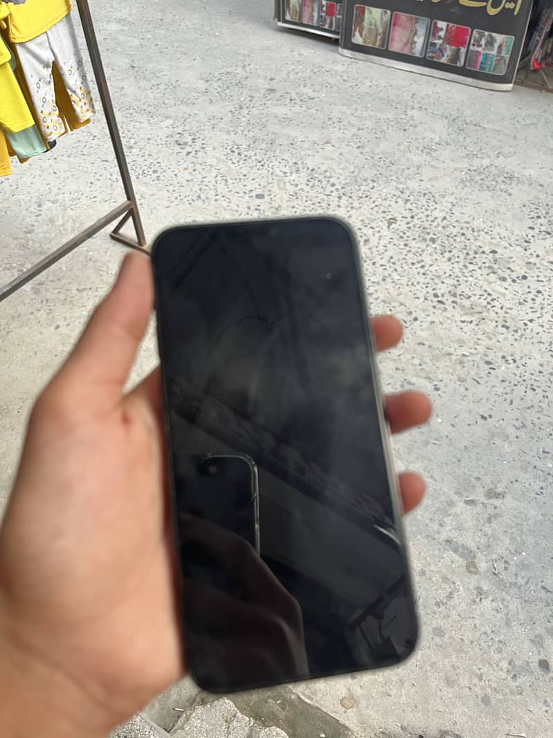 Apple iPhone 12 pro 3