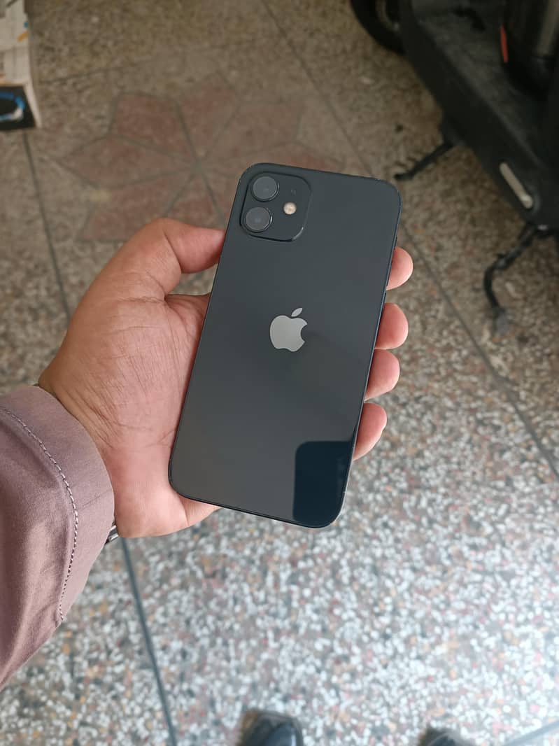iPhone 12 7