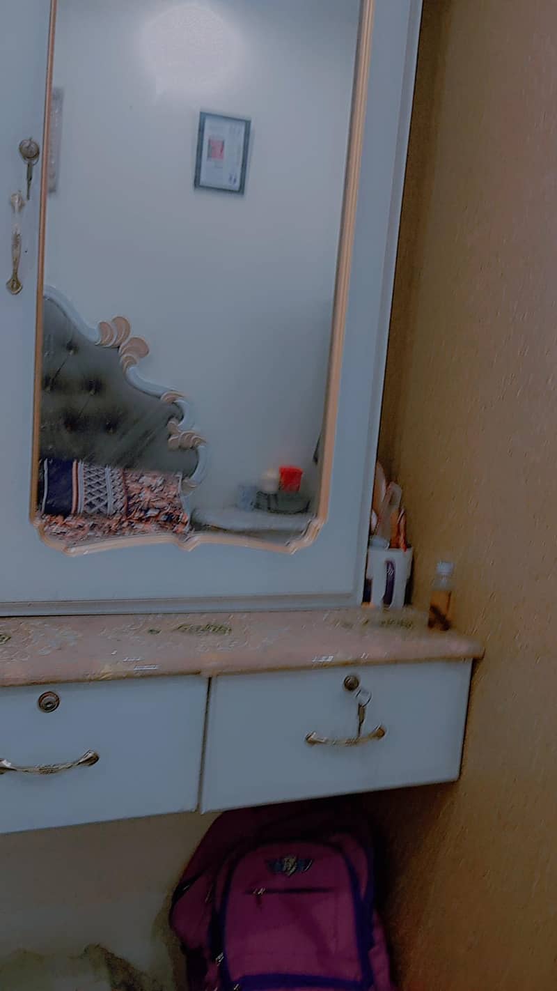bed ,side table, mirror 1