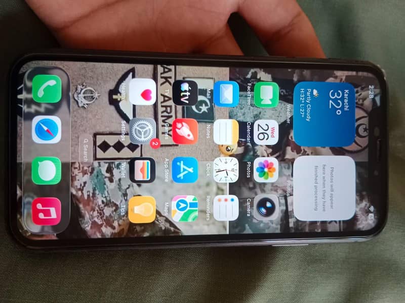 Apple iPhone 11 0