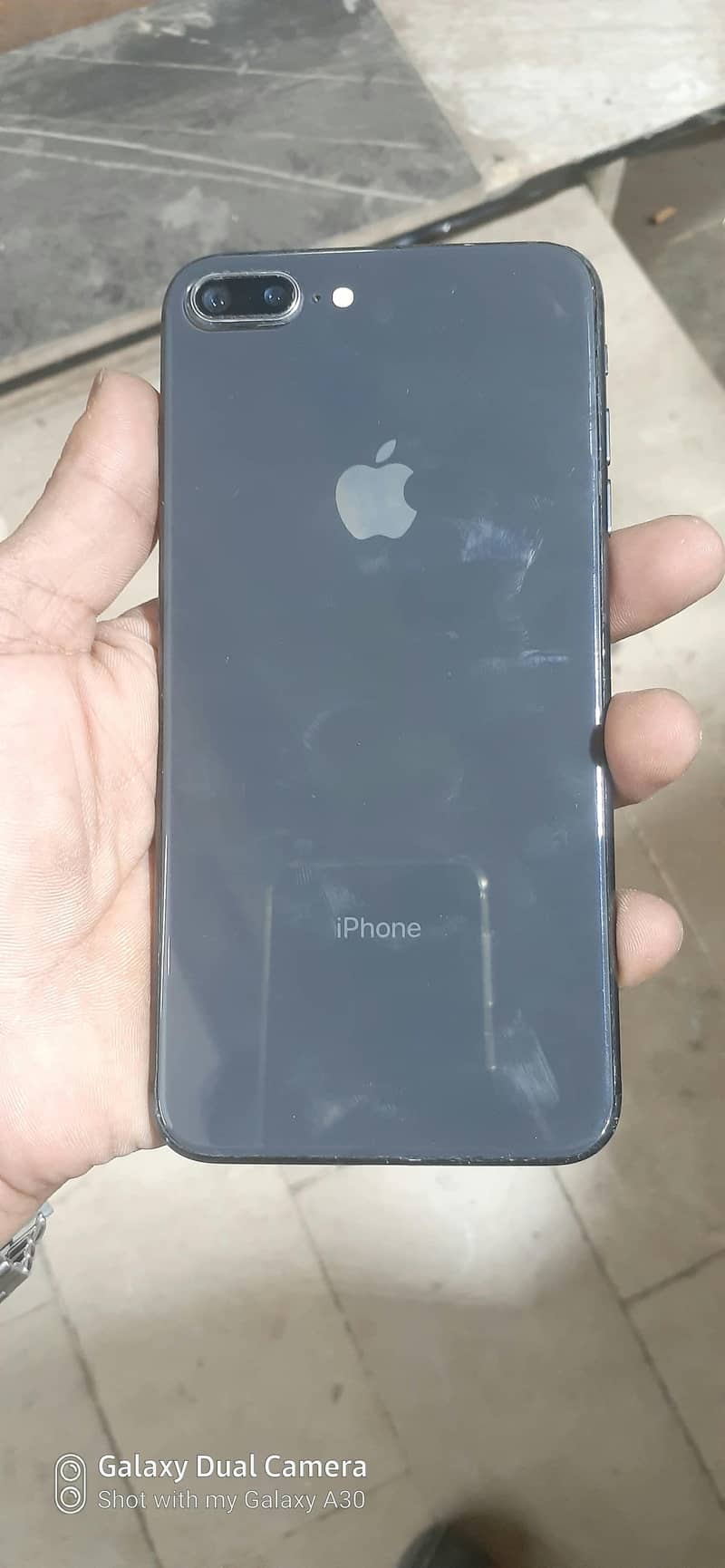 Apple iPhone 8 Plus 5