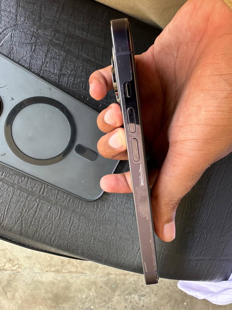 Apple iPhone 14 Pro 3