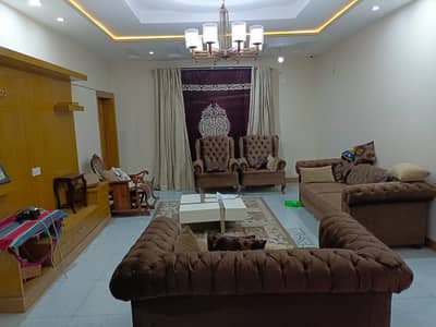 1 Kanal Beautifull Double Story House For Sale At Exceptional Location With Water Bore