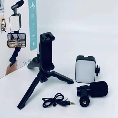 Portable LED Ring Light & microphone set Black