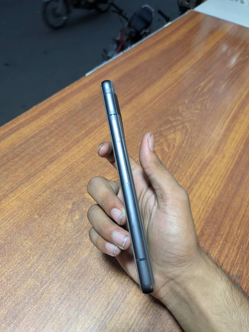 Google Pixel 7a 4