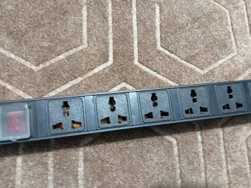 Power Distibution unit 4