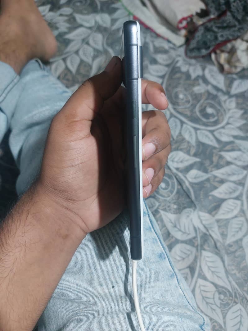 Google Pixel 7a 3