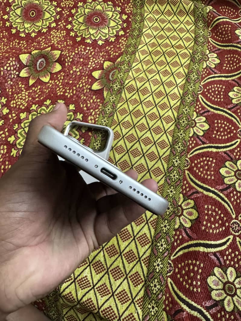 Apple iPhone 17 Pro Max 2