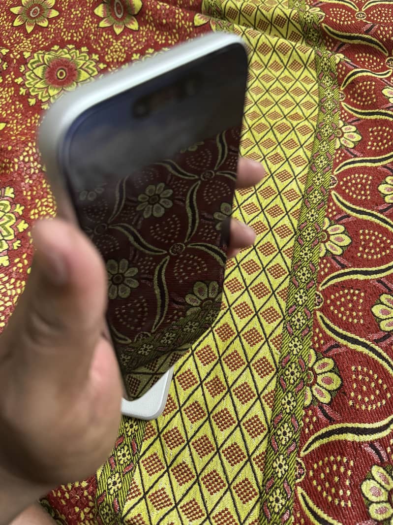 Apple iPhone 17 Pro Max 5