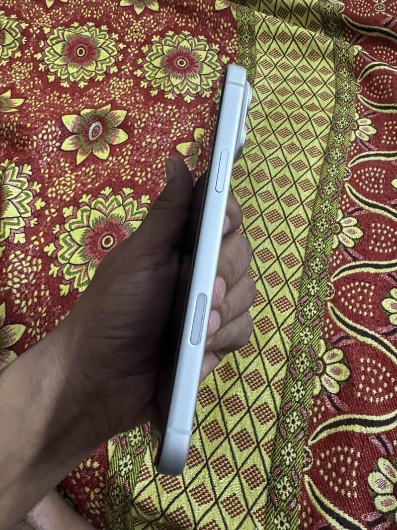 Apple iPhone 17 Pro Max 10