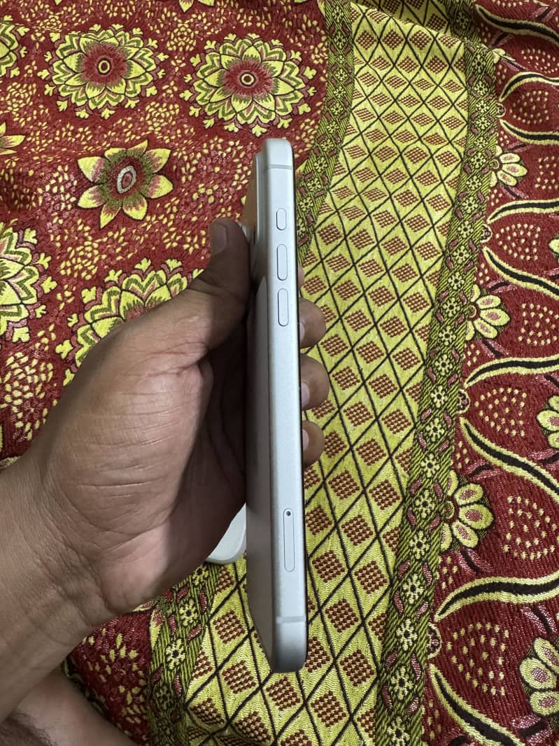 Apple iPhone 17 Pro Max 11