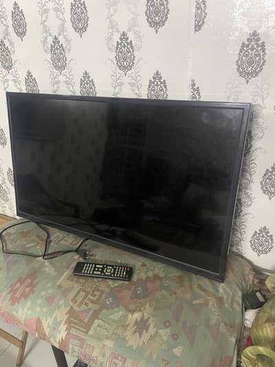 43 inch led non andriod 10/10