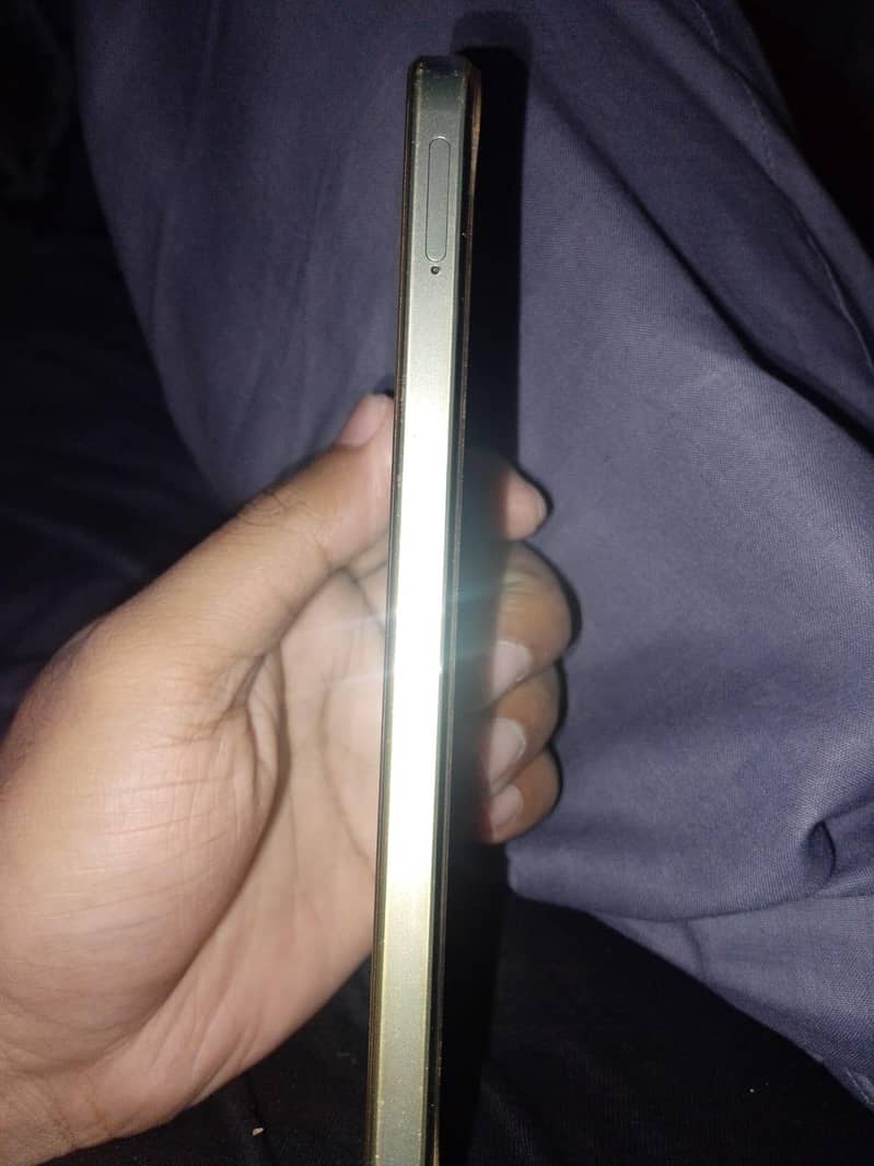 Realme Note 60x 2