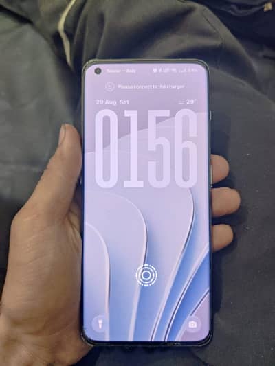 One Plus 11 5g 16+12/256 condition 10/10 esim time available hai