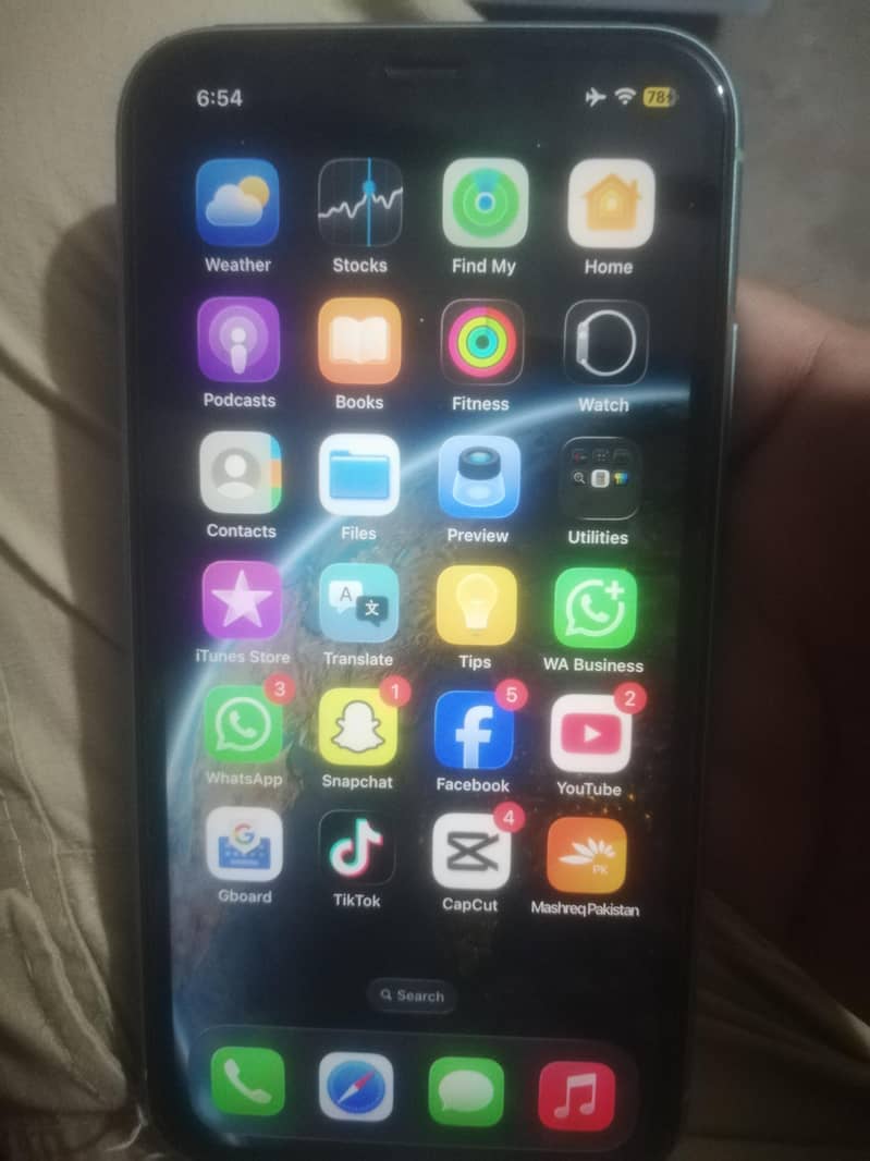 Apple iPhone 11 3
