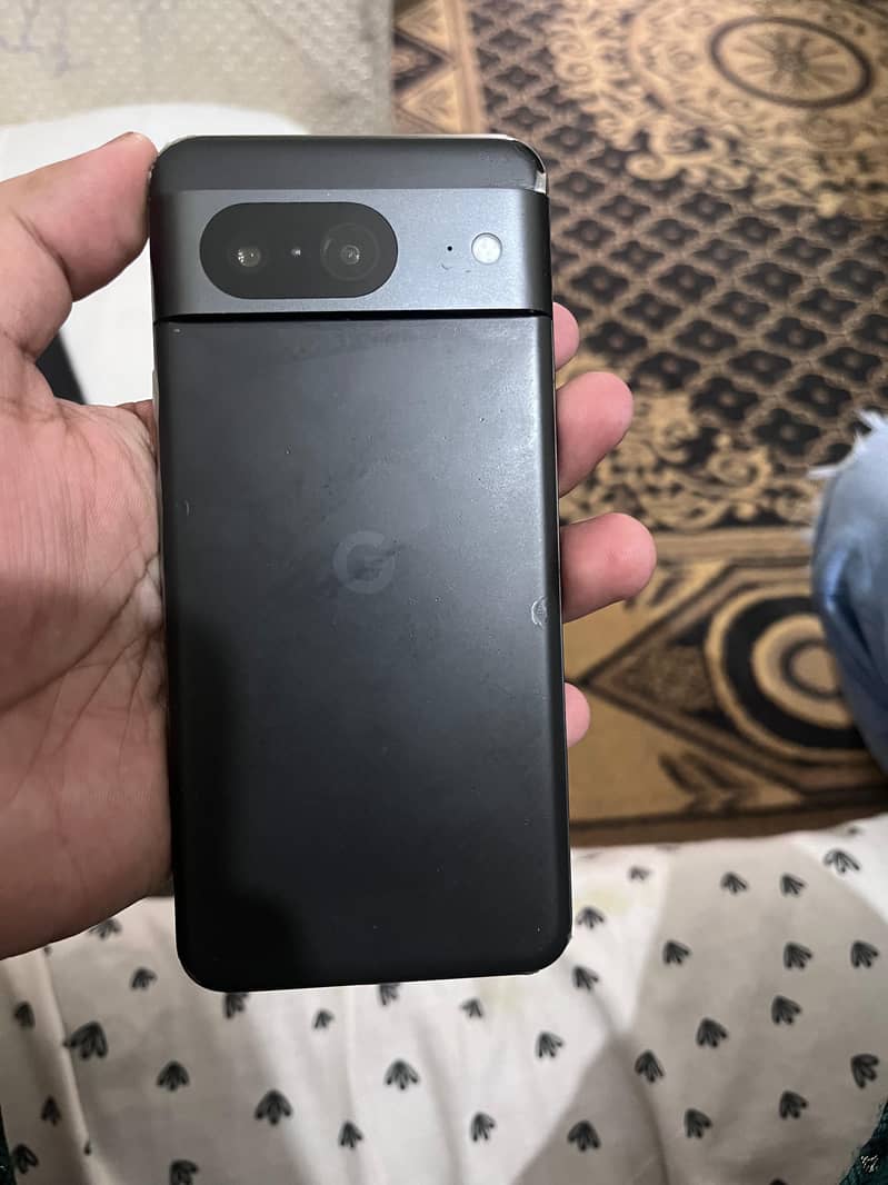 Google Pixel 8 1