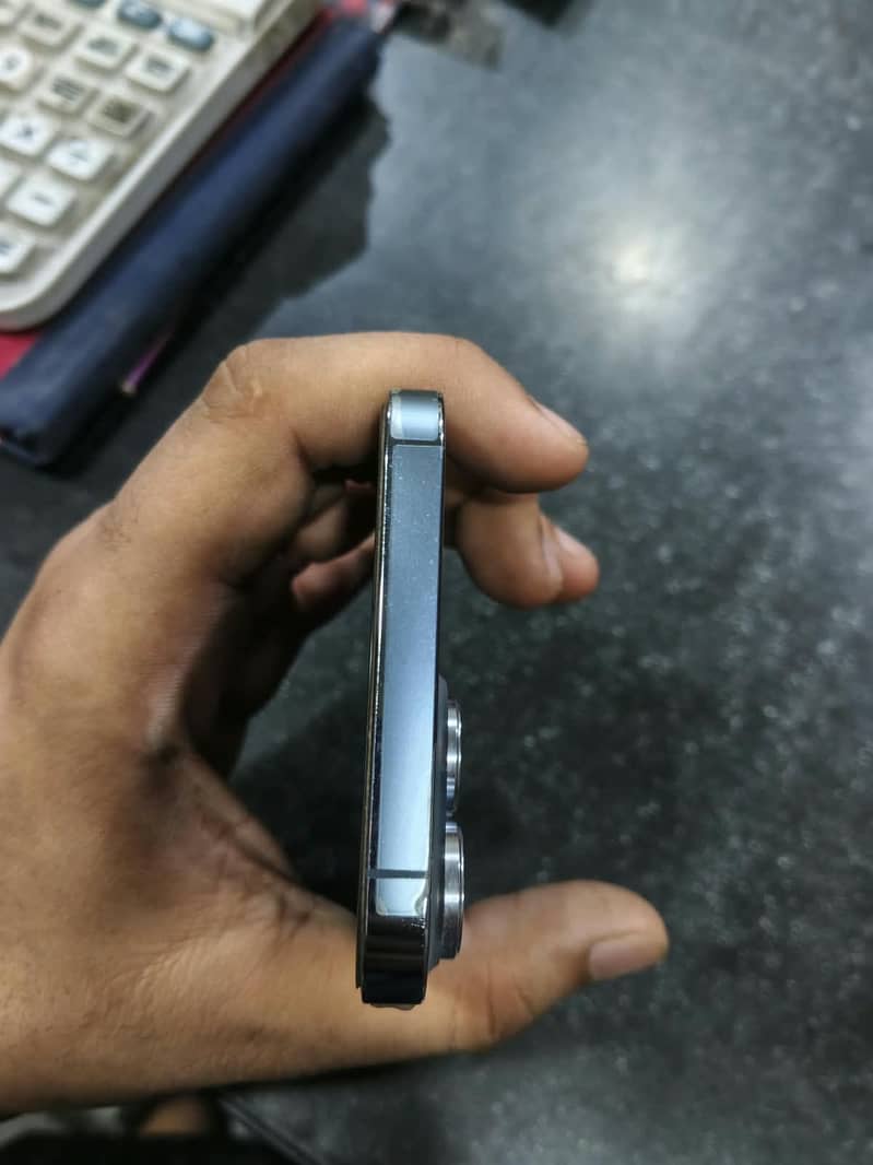 Apple iPhone 13 Pro Max 1