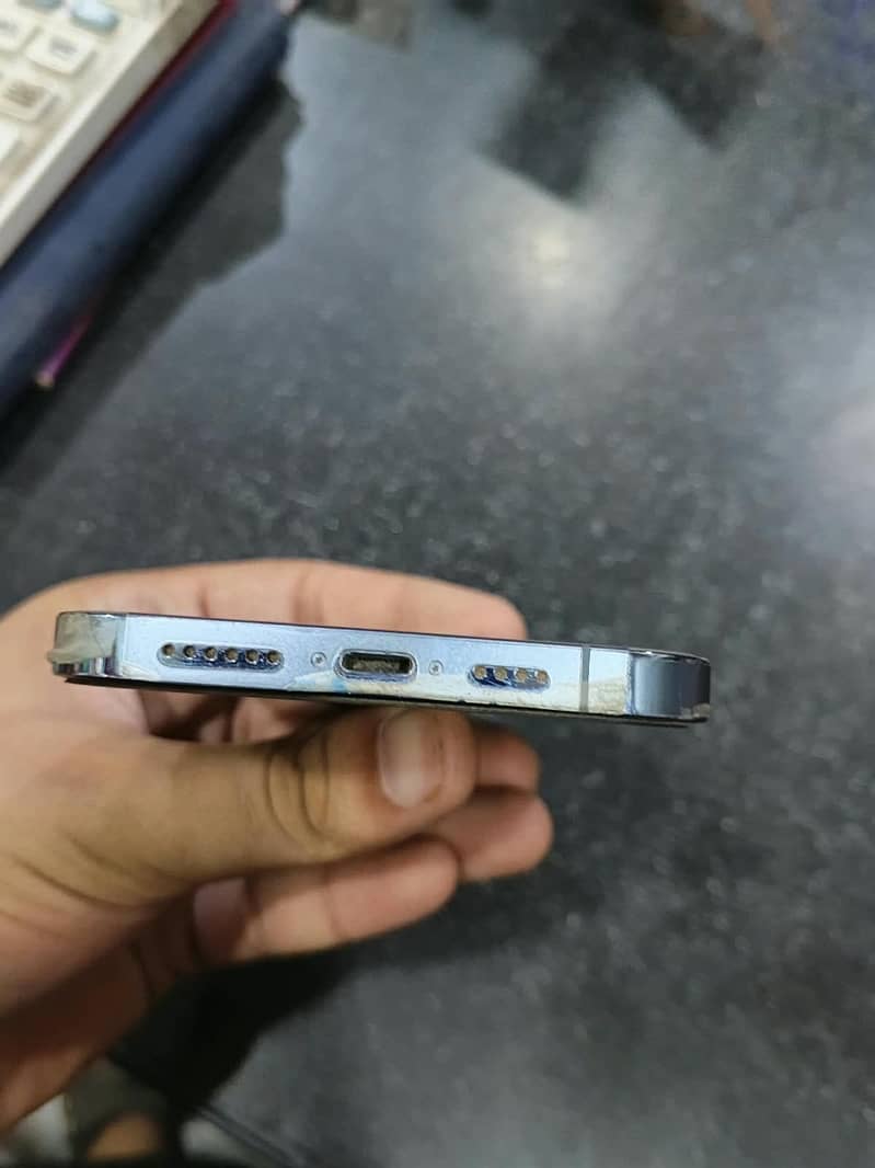 Apple iPhone 13 Pro Max 7