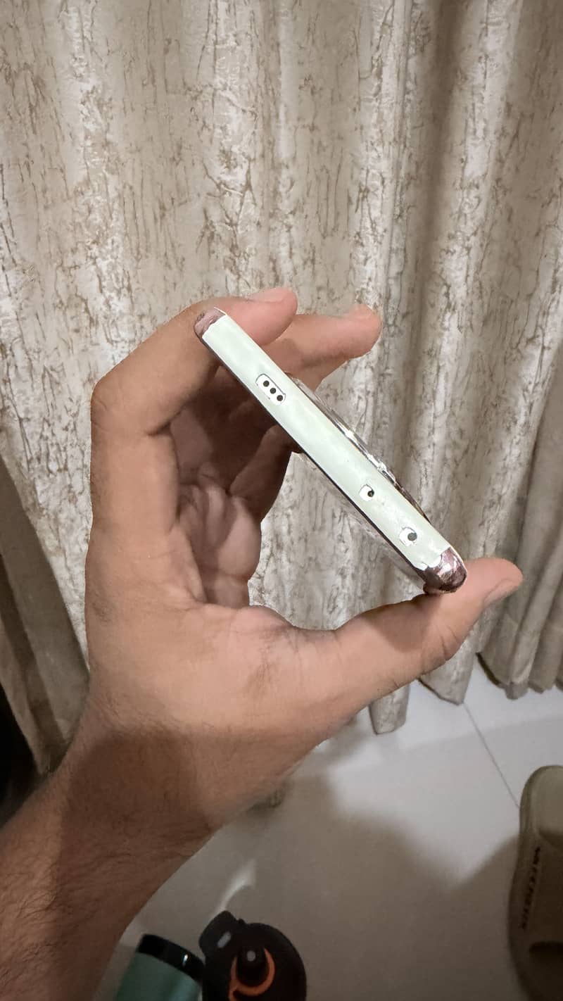 Infinix Zero 40 6