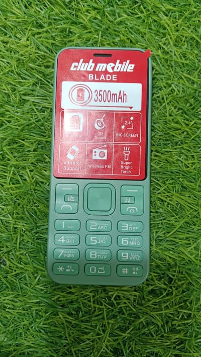 club mobile blade 2.4 inch lcd