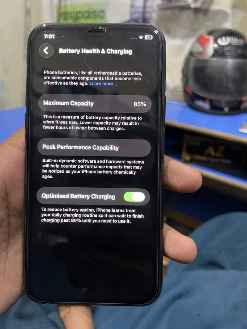 Apple iPhone 11 Pro 4