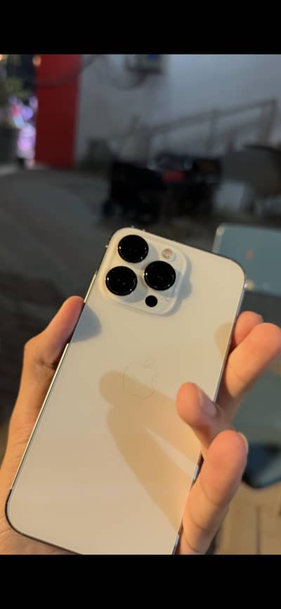 Apple iPhone 13 Pro
