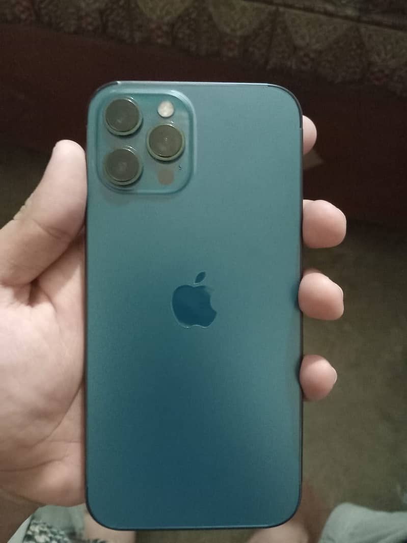 Apple iPhone 12 Pro Max 4