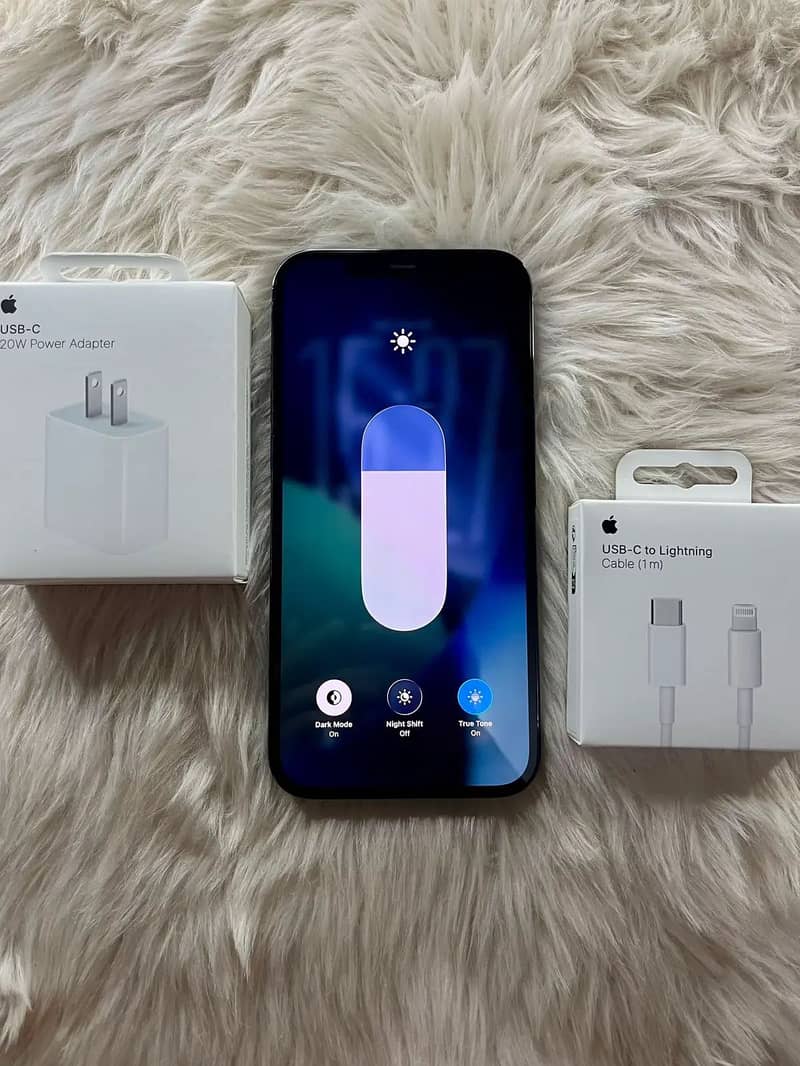 Apple iPhone 12 Pro Max 4